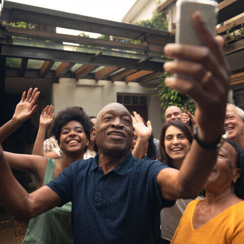 extended family taking a selfie